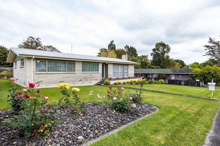 Photo of property in 22 Splitt Avenue, Glenview, Hamilton, 3206