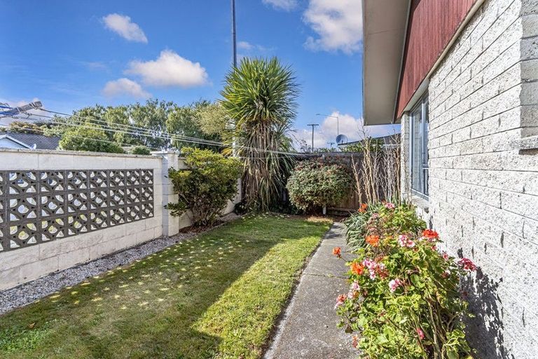 Photo of property in 1/191 Waimairi Road, Ilam, Christchurch, 8041