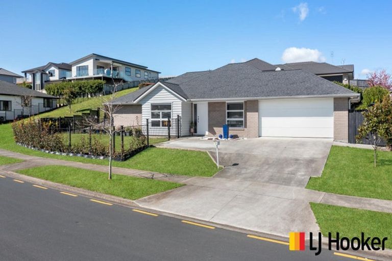 Photo of property in 48 Hillpark Drive, Pokeno, 2402