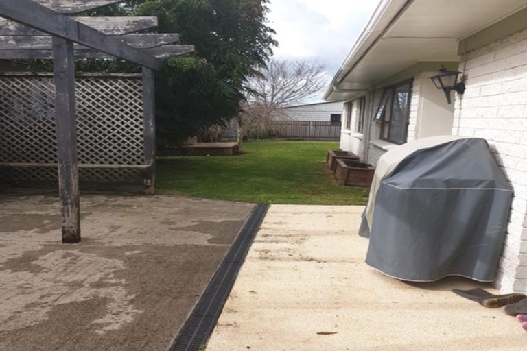 Photo of property in 20 Norfolk Rise, Waiuku, 2123