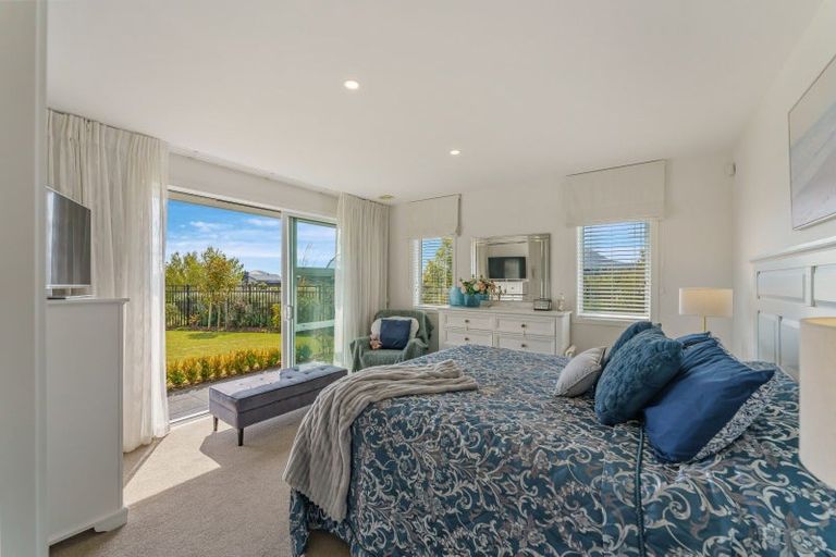 Photo of property in 13 Tuhua Close, Wharewaka, Taupo, 3330