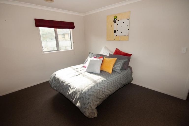 Photo of property in 48 Te Puia Drive, Aotea, Porirua, 5024