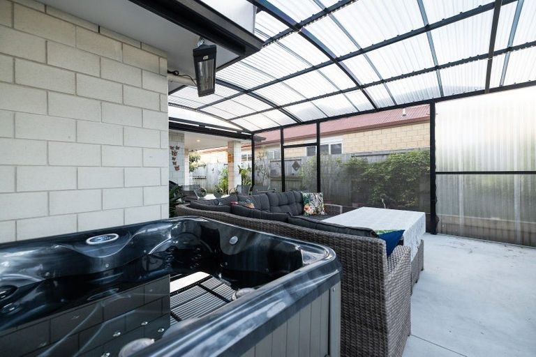 Photo of property in 132 Puhirake Crescent, Pyes Pa, Tauranga, 3112