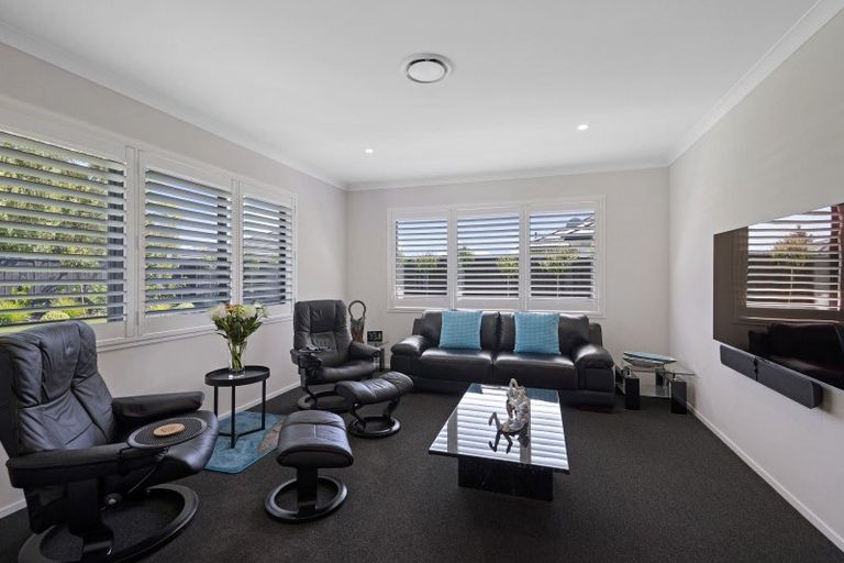 Photo of property in 13 Owen Drive, Darfield, 7510