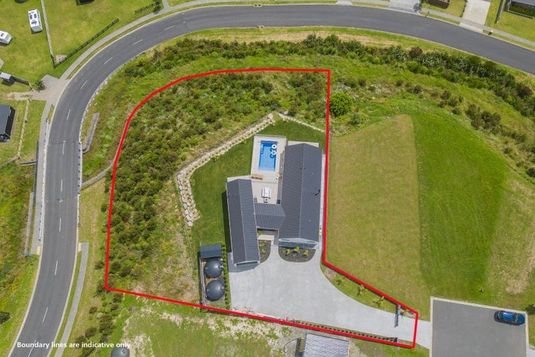 Photo of property in 5 Joyce Harsant Place, Cooks Beach, 3591