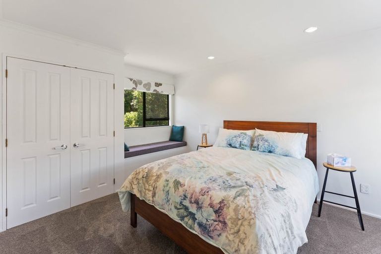 Photo of property in 30 Awanui Drive, Waikanae, 5036