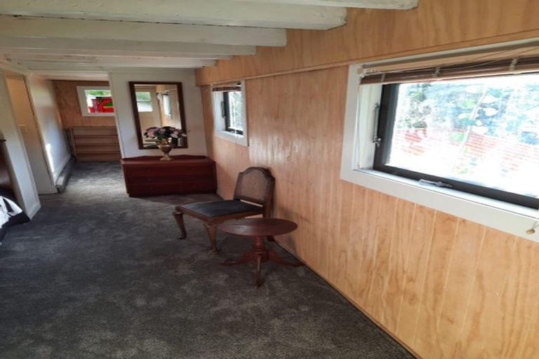 Photo of property in 84 Shakespeare Road, Bluff Hill, Napier, 4110