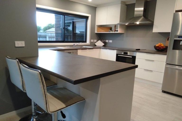 Photo of property in 35 Gallipoli Place, Paraparaumu, 5032