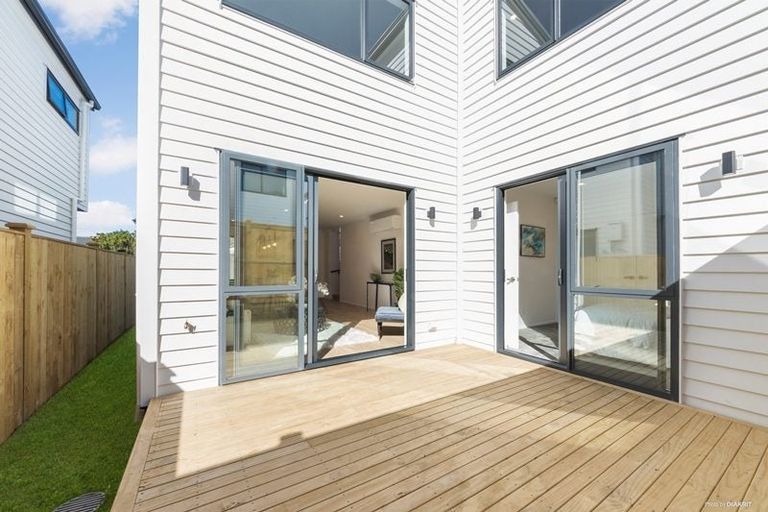 Photo of property in 2 Rothwell Place, Sunnyhills, Auckland, 2010