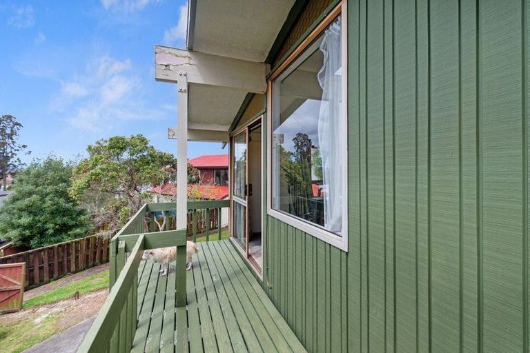 Photo of property in 7 Pakira Avenue, Glendene, Auckland, 0602