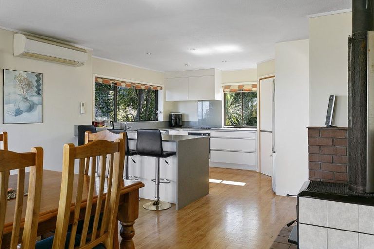Photo of property in 67 Chesham Avenue, Waipahihi, Taupo, 3330