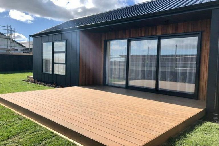 Photo of property in 8 Fetter Lane, Paerata, 2124