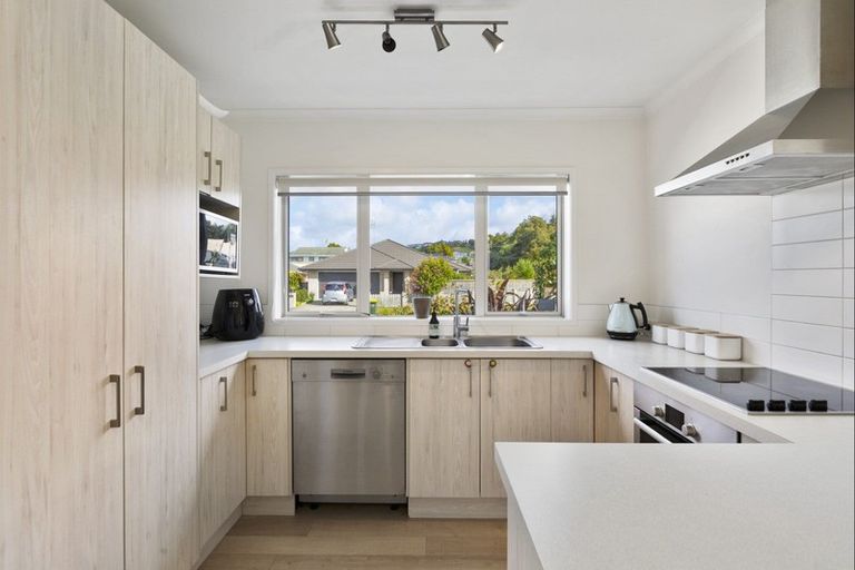 Photo of property in 41 Elizabeth Street, Orewa, 0931