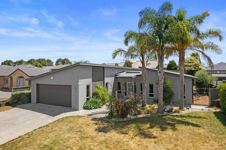 Photo of property in 73 Stirling Drive, Morrinsville, 3300