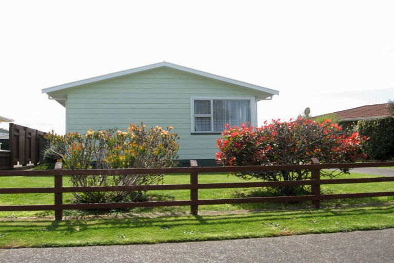 Photo of property in 76 Fitzherbert Avenue, Tawhero, Whanganui, 4501
