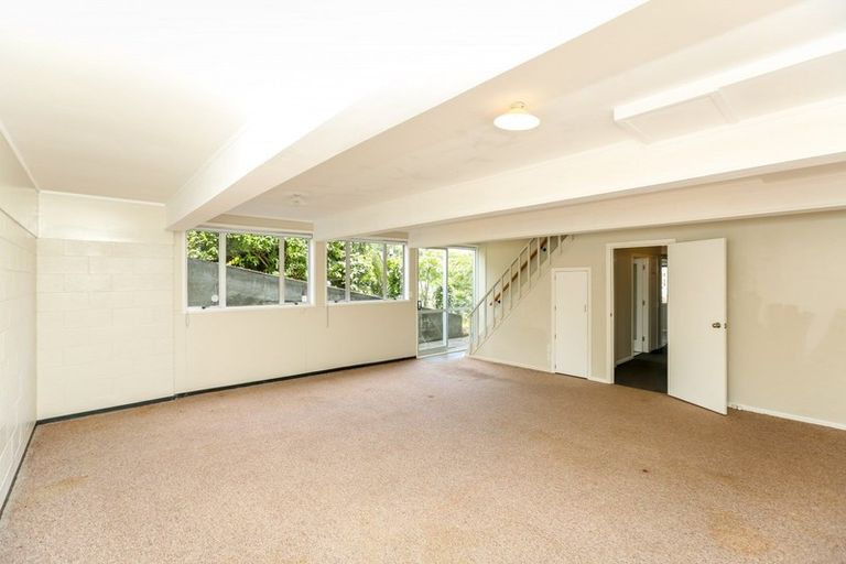 Photo of property in 13 Parris Street, Moturoa, New Plymouth, 4310