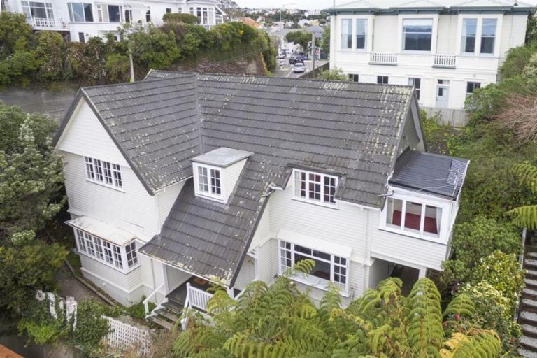 Photo of property in 1 Glasgow Street, Kelburn, Wellington, 6012