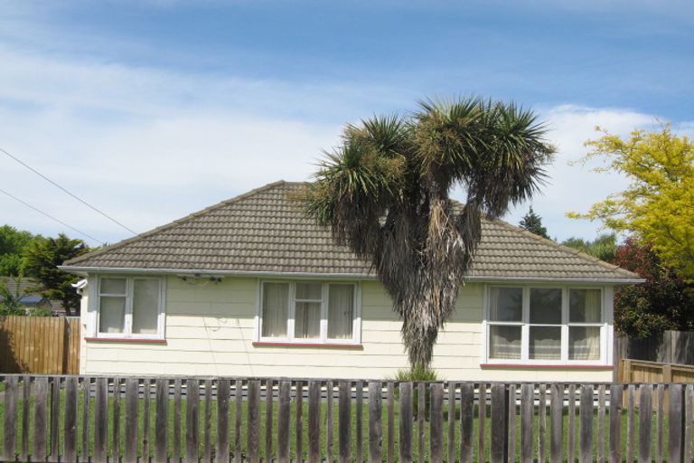 Photo of property in 30 Momorangi Crescent, Redwood, Christchurch, 8051