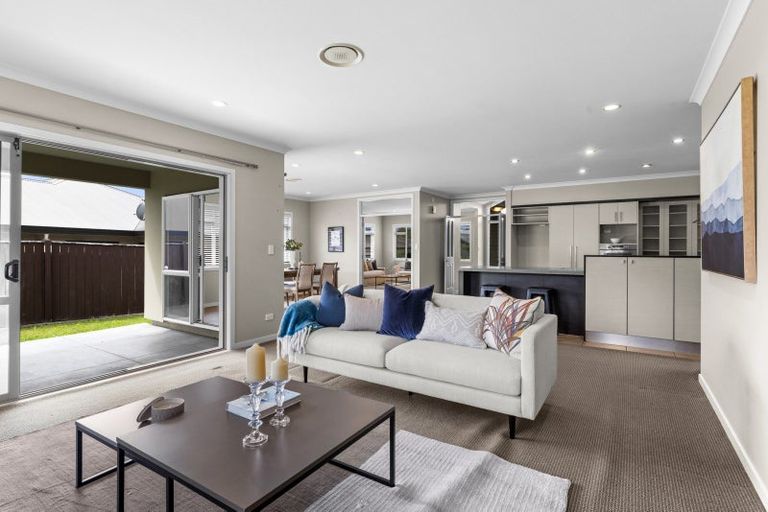 Photo of property in 92 Russell Robertson Drive, Havelock North, 4130