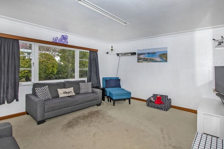 Photo of property in 24a Station Road, Heathcote Valley, Christchurch, 8022