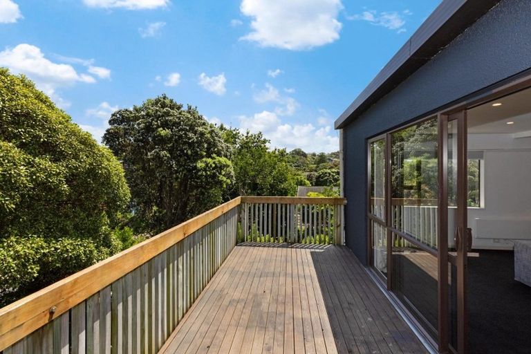 Photo of property in 3 Oak Avenue, Paremata, Porirua, 5024