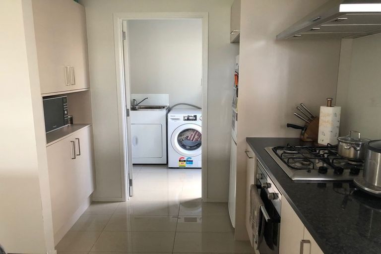 Photo of property in 14 Hirimate Place, Flat Bush, Auckland, 2019