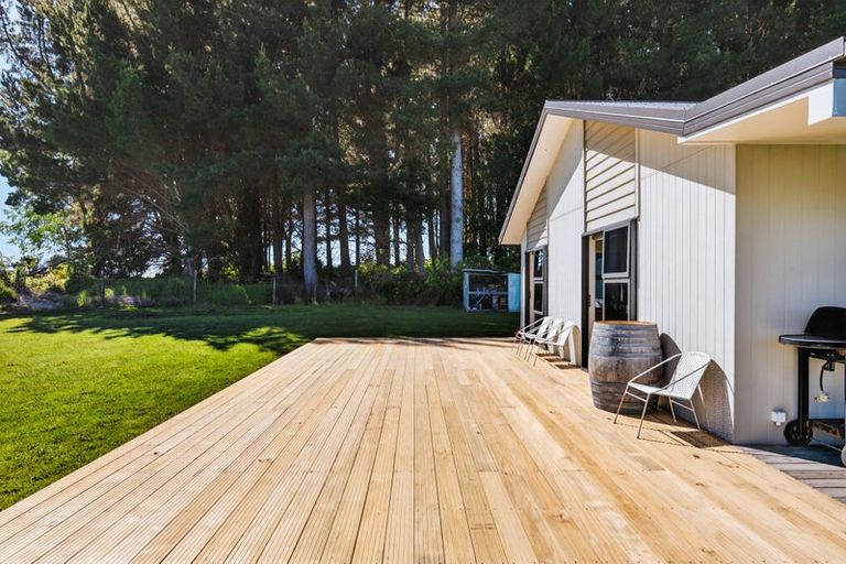 Photo of property in 18 Rangikatea Road, Omori, Turangi, 3381