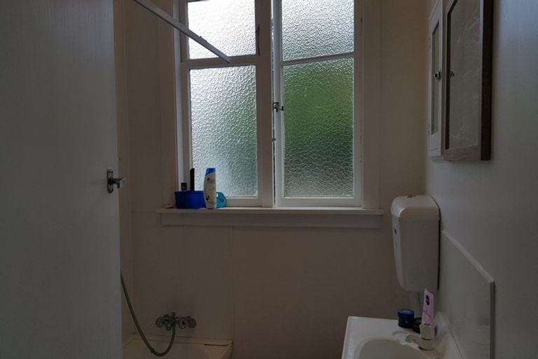 Photo of property in 16 Brussels Street, Miramar, Wellington, 6022