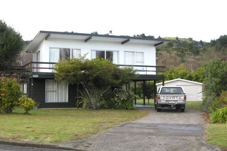 Photo of property in 7 Marina Terrace, Kinloch, Taupo, 3377