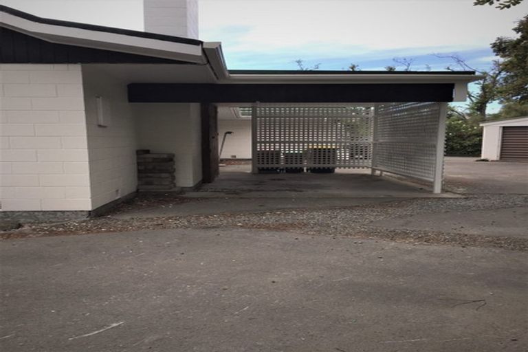 Photo of property in 1/23a Hamilton Avenue, Ilam, Christchurch, 8041