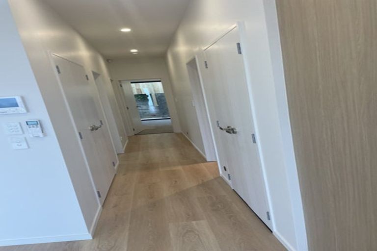 Photo of property in 7 Mata Road, Massey, Auckland, 0614