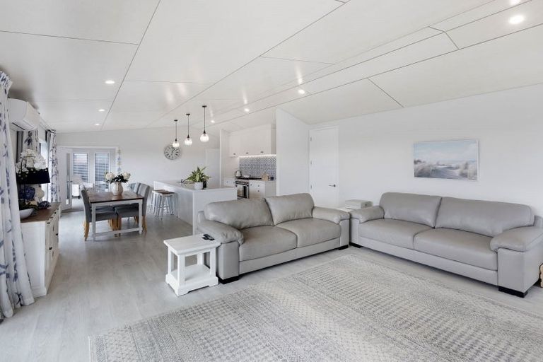 Photo of property in 117 Prestons Park Drive, Marshland, Christchurch, 8083