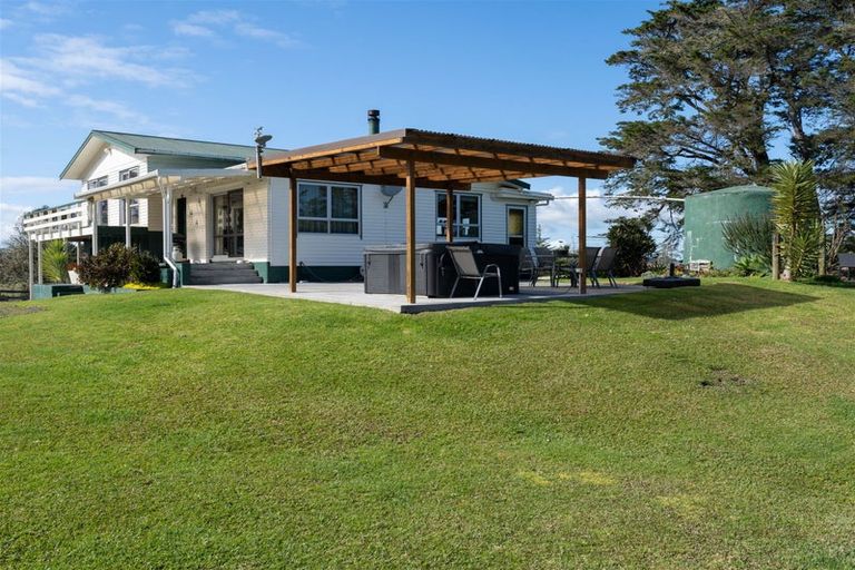 Photo of property in 1 Domain Road, Kawakawa, 0210