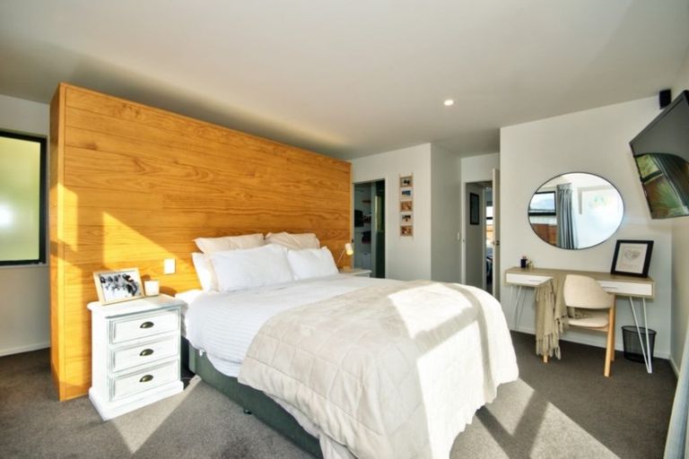 Photo of property in 38 Risinghurst Terrace, Lower Shotover, Queenstown, 9304