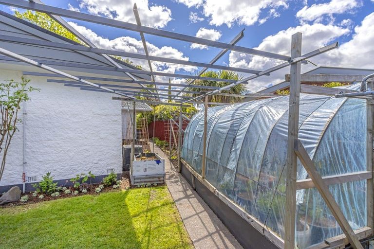 Photo of property in 22 Toorak Avenue, Avonhead, Christchurch, 8042