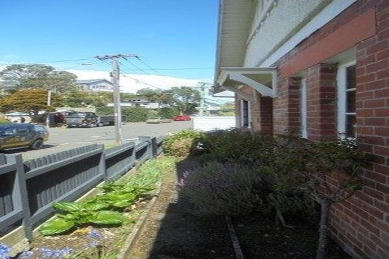 Photo of property in 7 Pembroke Road, Northland, Wellington, 6012