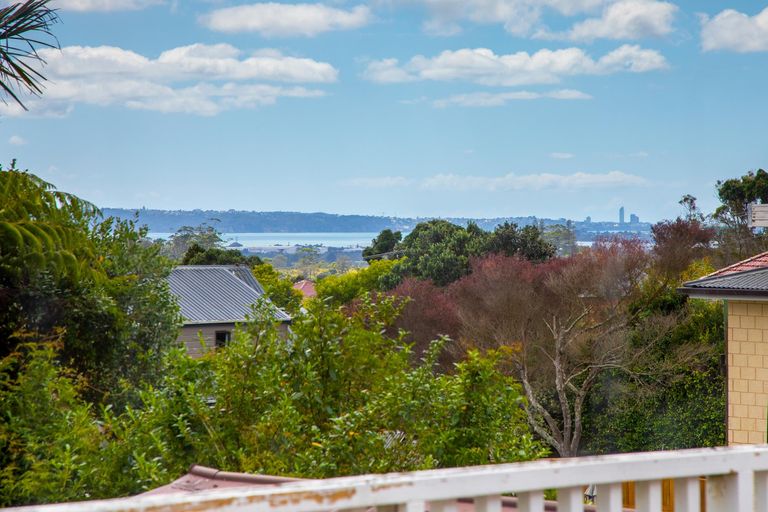 Photo of property in 101 Glengarry Road, Glen Eden, Auckland, 0602