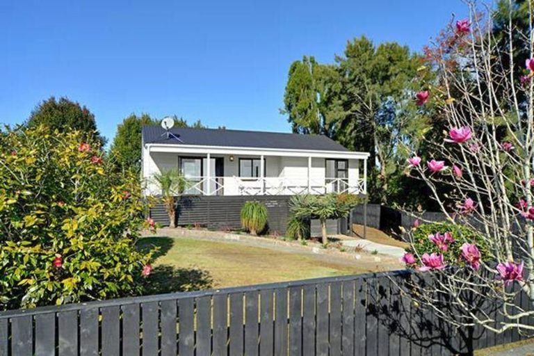 Photo of property in 10b Eden Street, Mangere East, Auckland, 2024