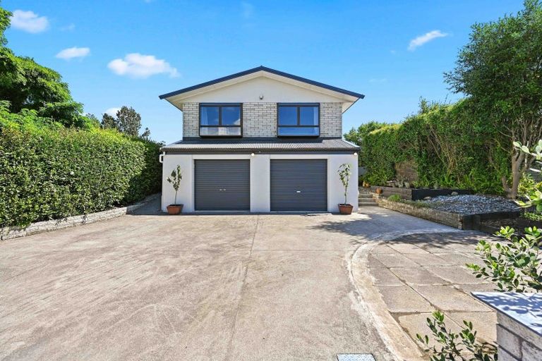 Photo of property in 14 Mcdowall Place, Queenwood, Hamilton, 3210