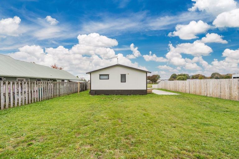 Photo of property in 37 Te Iwiheke Place, Turangi, 3334