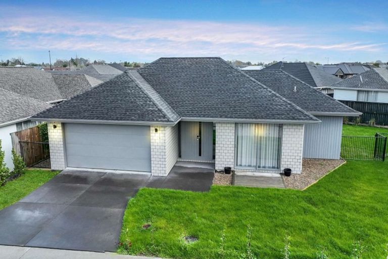 Photo of property in 5 Sujuan Close, Cambridge, 3434