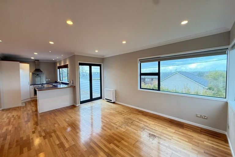 Photo of property in 3/158 Cliff View Drive, Green Bay, Auckland, 0604