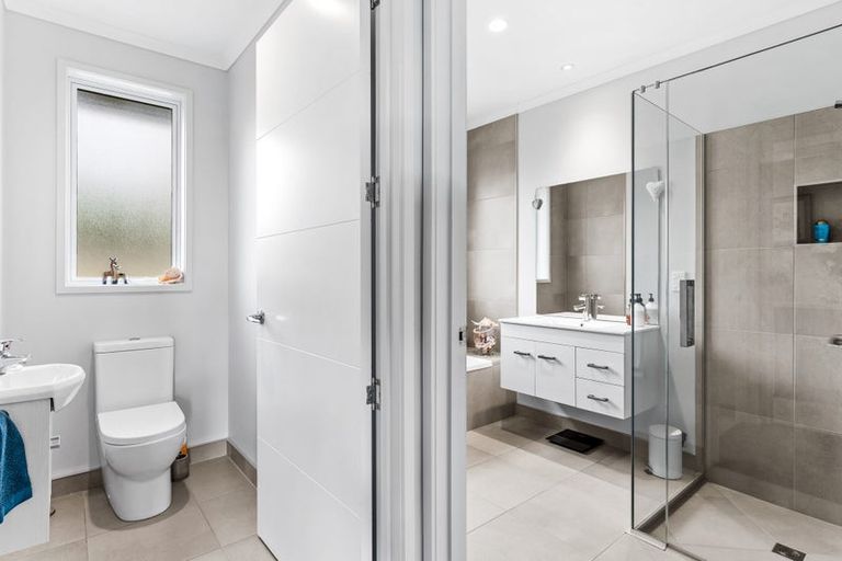 Photo of property in 16 Discovery Drive, Gulf Harbour, Whangaparaoa, 0930