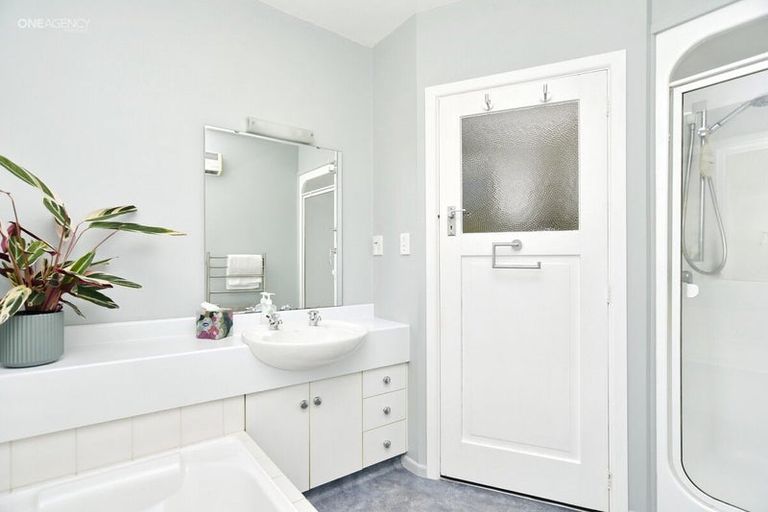 Photo of property in 222 Knowles Street, St Albans, Christchurch, 8052