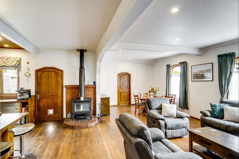 Photo of property in 911 Churchill Street, Akina, Hastings, 4122