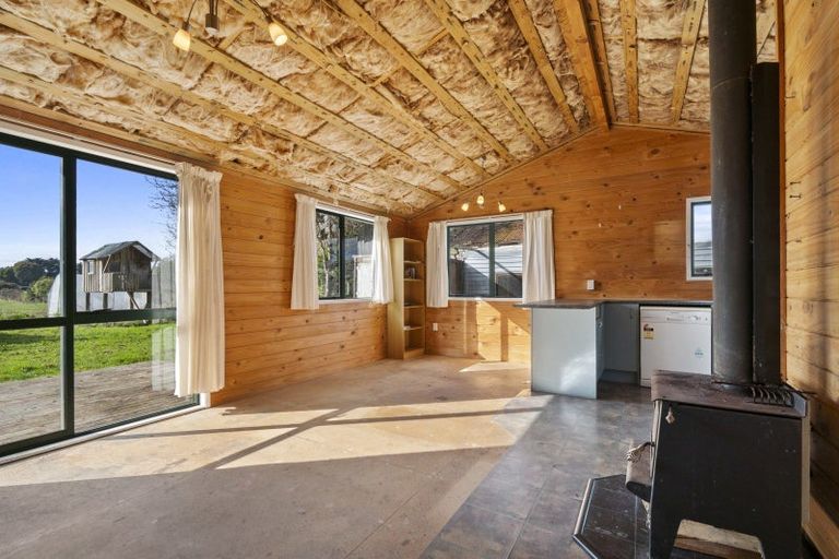 Photo of property in 251 Apiti Road, Kimbolton, Feilding, 4777