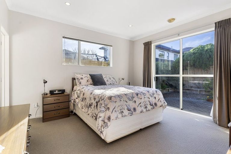 Photo of property in 76 Baverstock Road, Flat Bush, Auckland, 2016