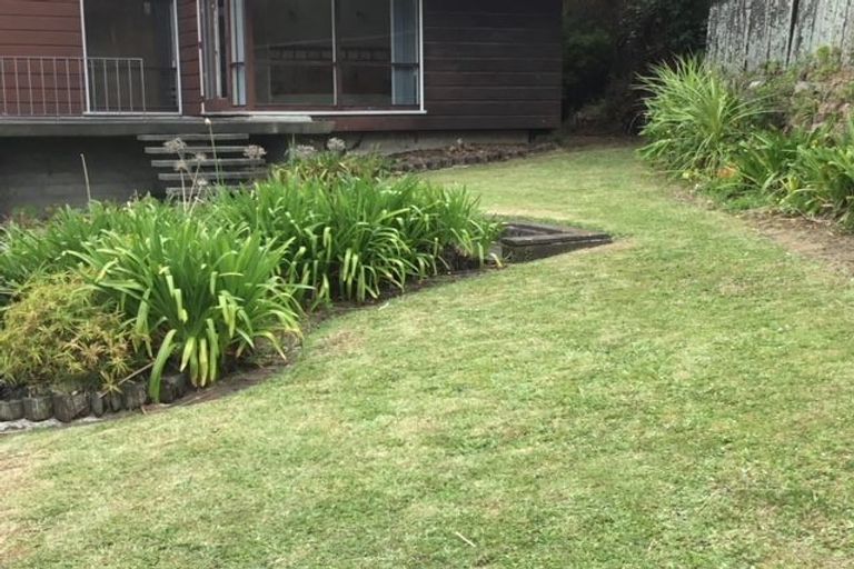 Photo of property in 153 Bleakhouse Road, Mellons Bay, Auckland, 2014