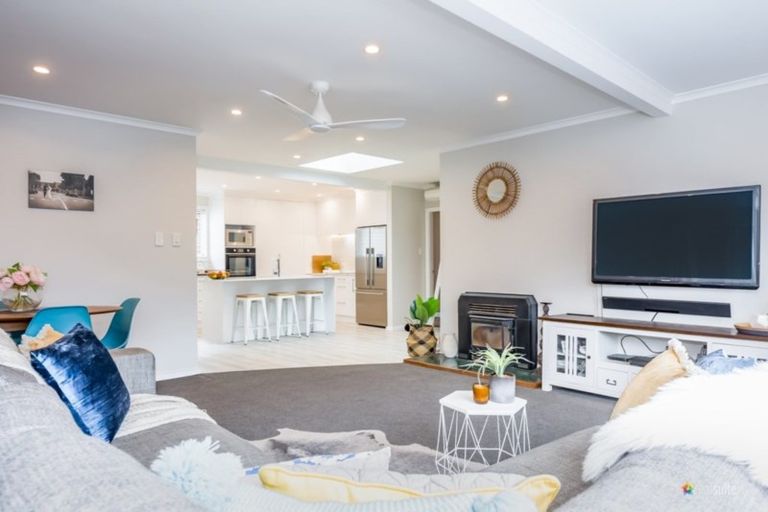 Photo of property in 1 Charleston Avenue, Boulcott, Lower Hutt, 5011