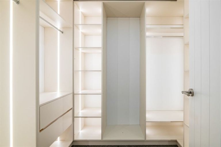 Photo of property in 126 San Valentino Drive, Henderson, Auckland, 0612